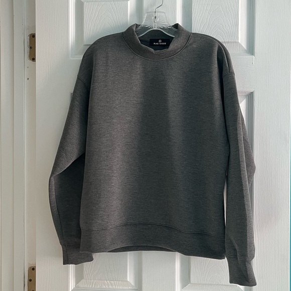 Rae Mode Point Crew Neck Sweatshirt - Picture 1 of 6